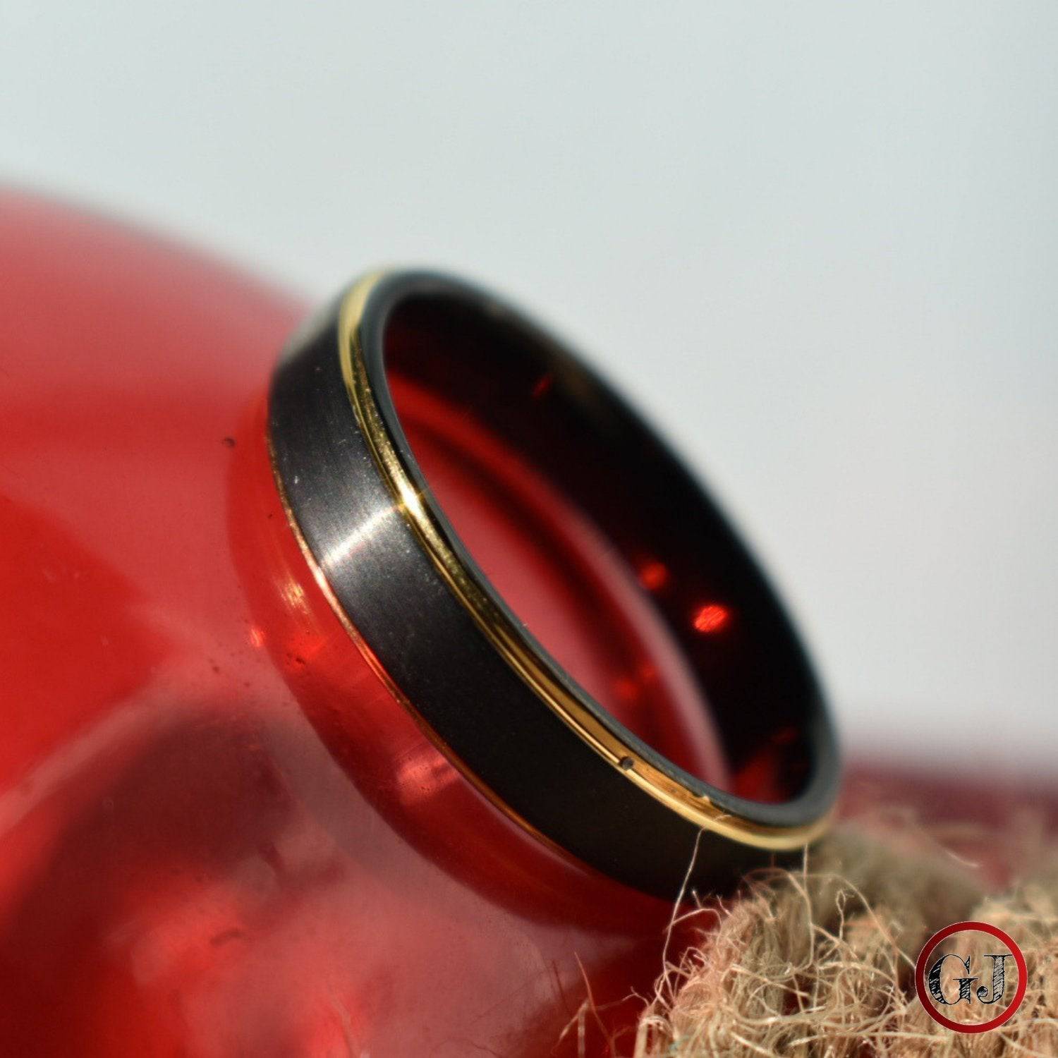 Black 5mm Tungsten Ring with Gold Bevelled Edges - Tungsten Titans