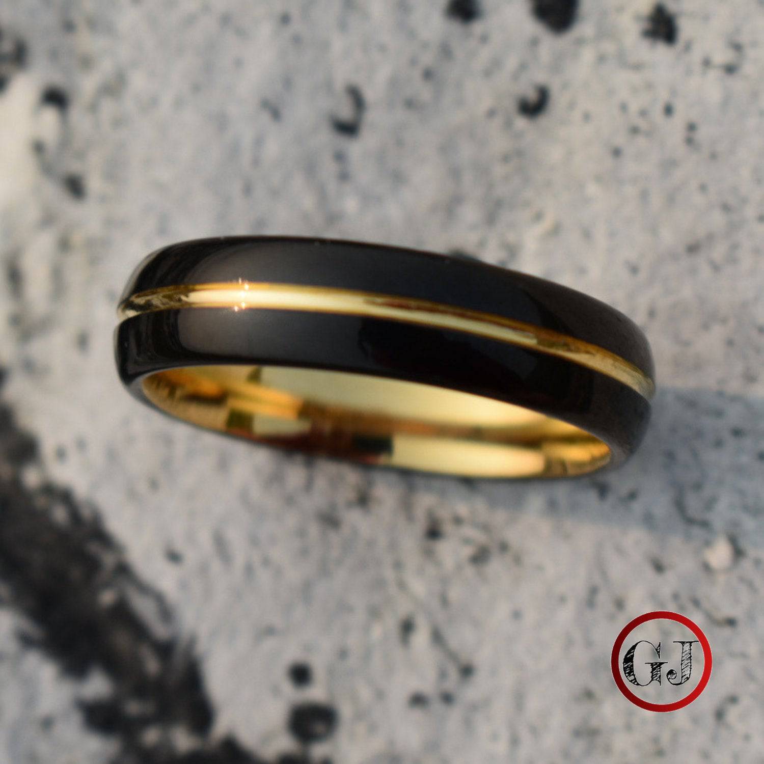 Tungsten 6mm Ring Black with Gold Center Stripe - Tungsten Titans