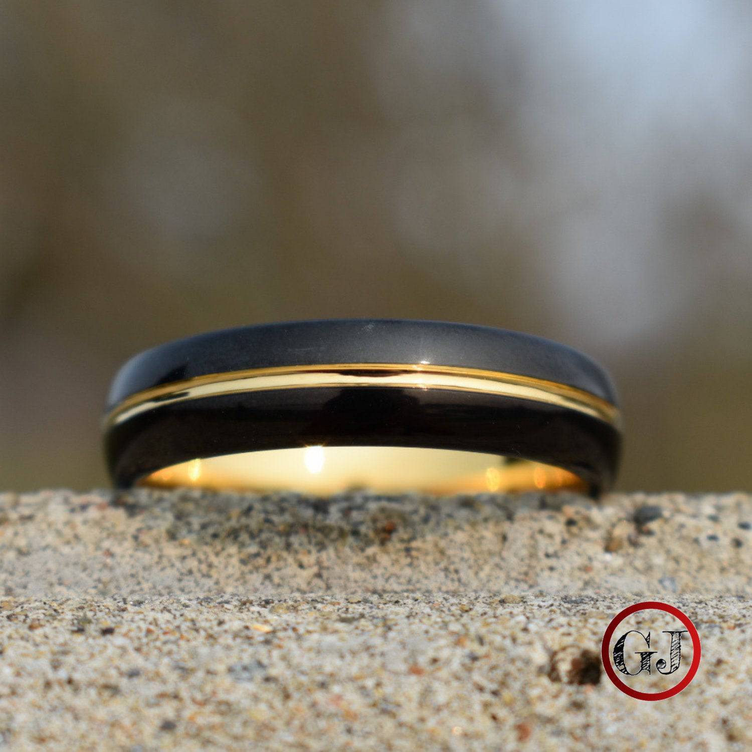 Tungsten 6mm Ring Black with Gold Center Stripe - Tungsten Titans
