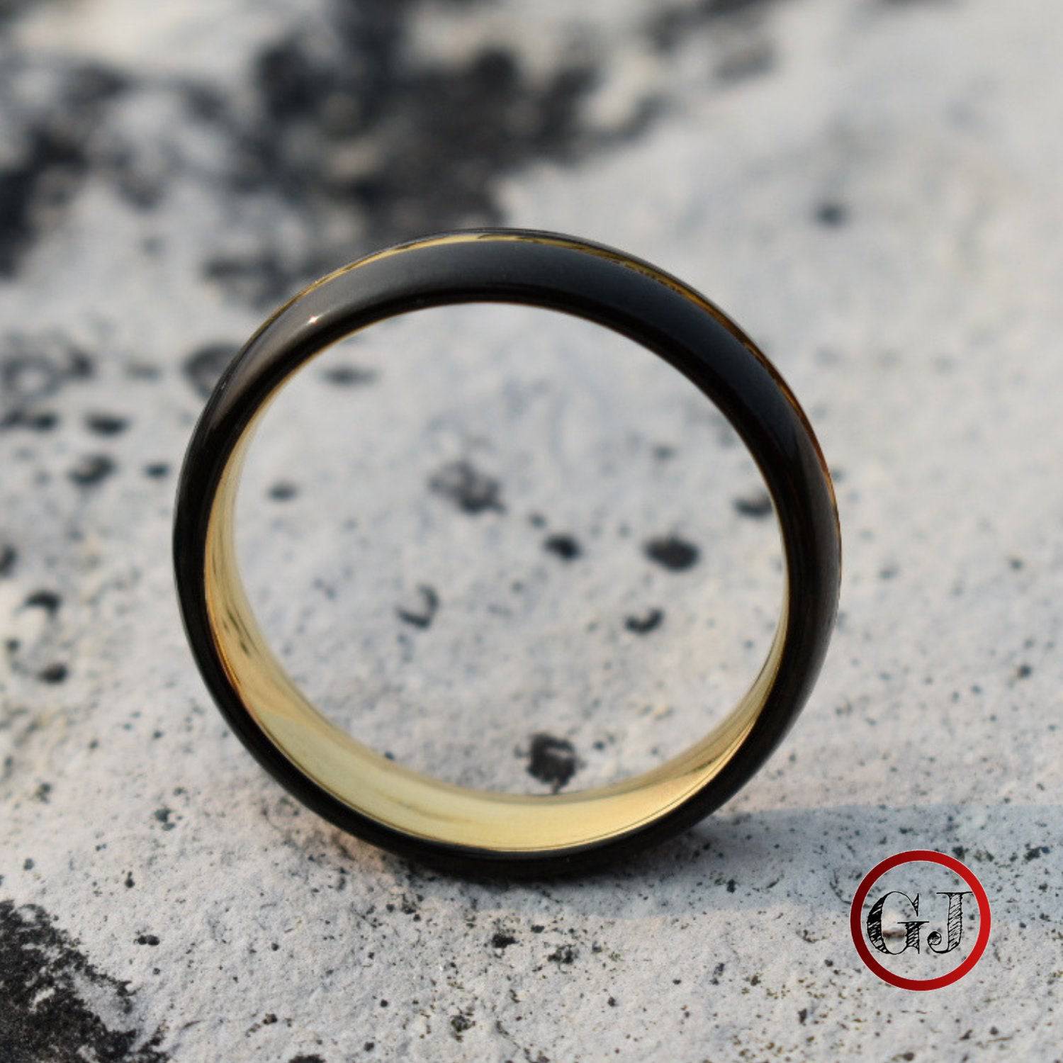 Tungsten 6mm Ring Black with Gold Center Stripe - Tungsten Titans