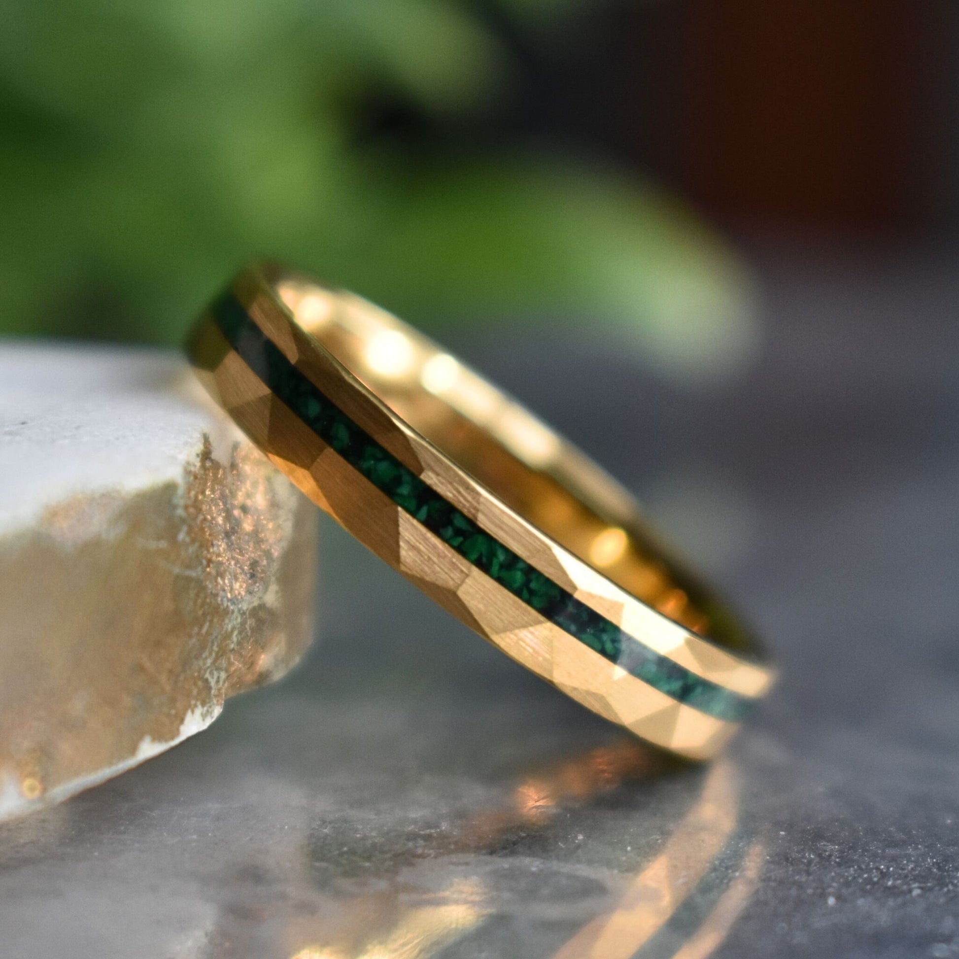 Tungsten 4mm Hammered Gold Ring with Malachite Inlay
