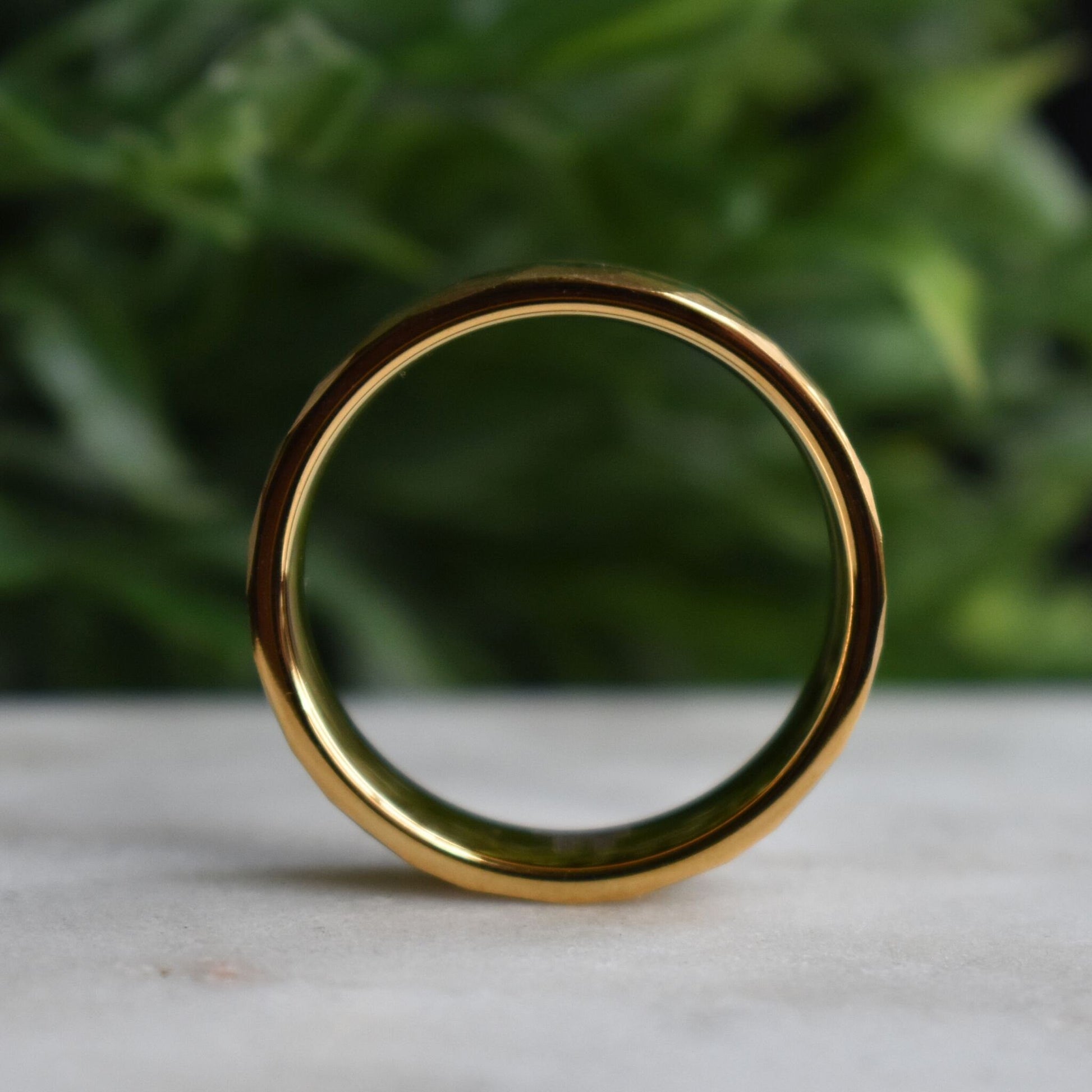 Tungsten 8mm Hammered Gold Ring with Malachite Inlay