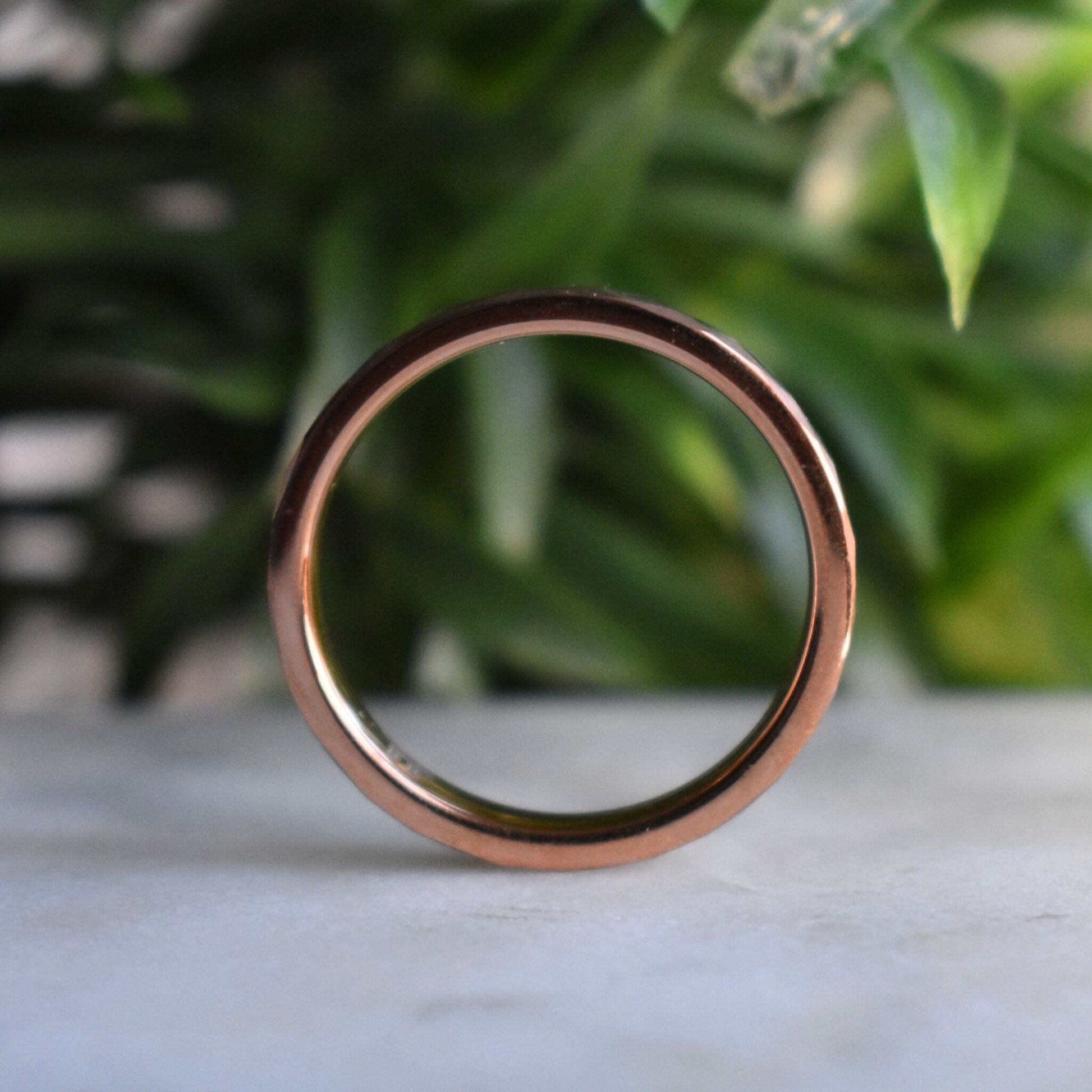 Tungsten 4mm Hammered Rose Gold Ring with Malachite Inlay
